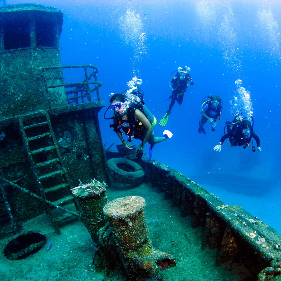 scuba_dive_wreck